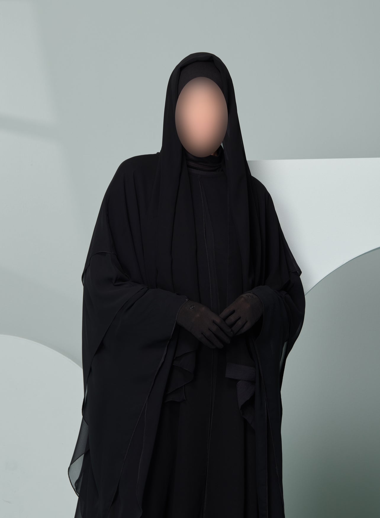 Women's Farasha Style Abaya Set in Black