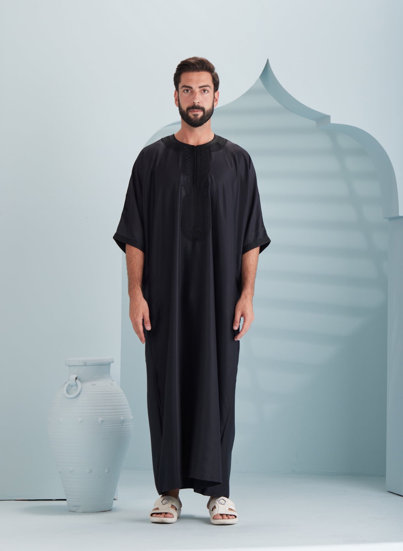 Men's Moroccan Thobe in Black, Othman Thobe