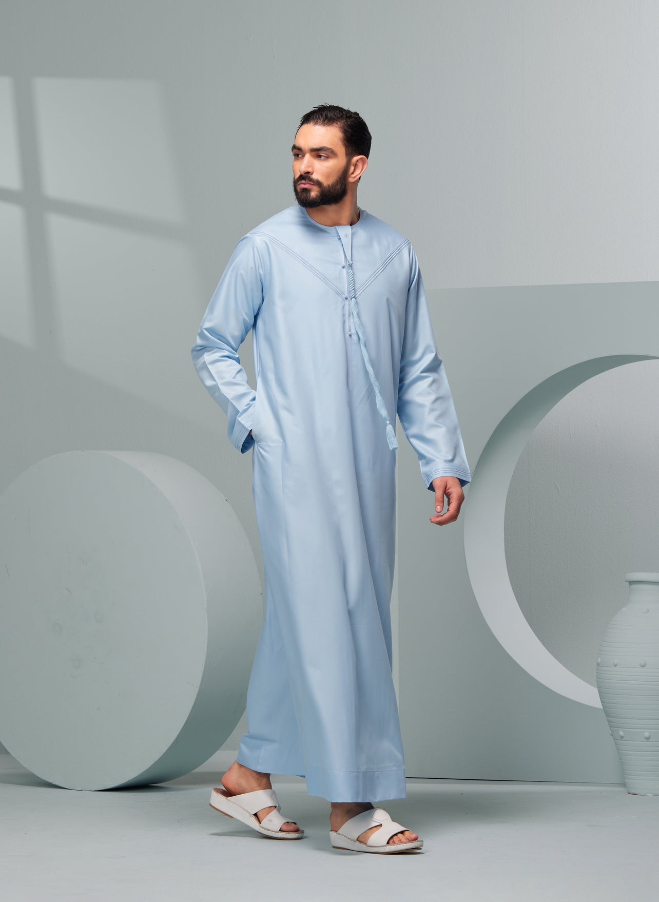 Men's Premium Emaar Thobe in Sky Blue with Tassel Thobeluxe