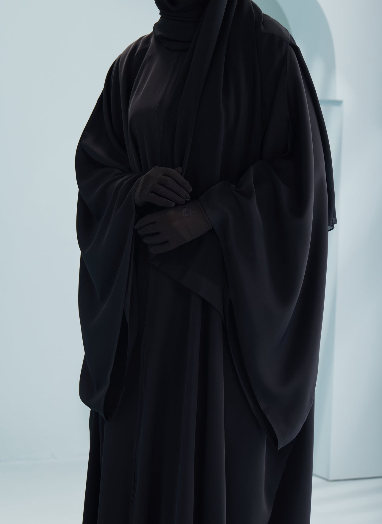 Women's Premium Batwing Abaya with Scarf in Black Sobha, thobeluxe premium everyday batwing/butterfly black abaya with a matching chiffon scarf