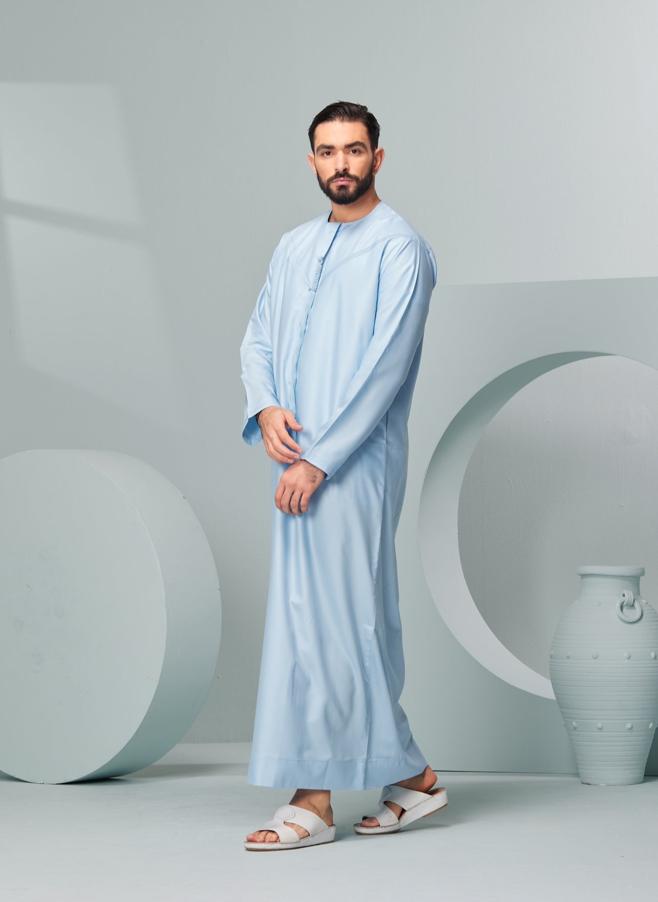 Men's Premium Emaar Thobe in Sky Blue with Tassel Thobeluxe