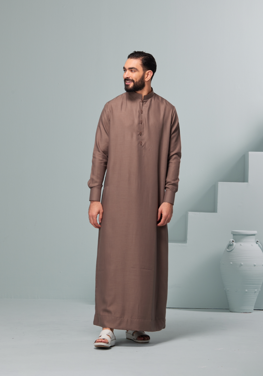 Mens Traditional Saudi Collared Thobe in Hazelnut Thobeluxe