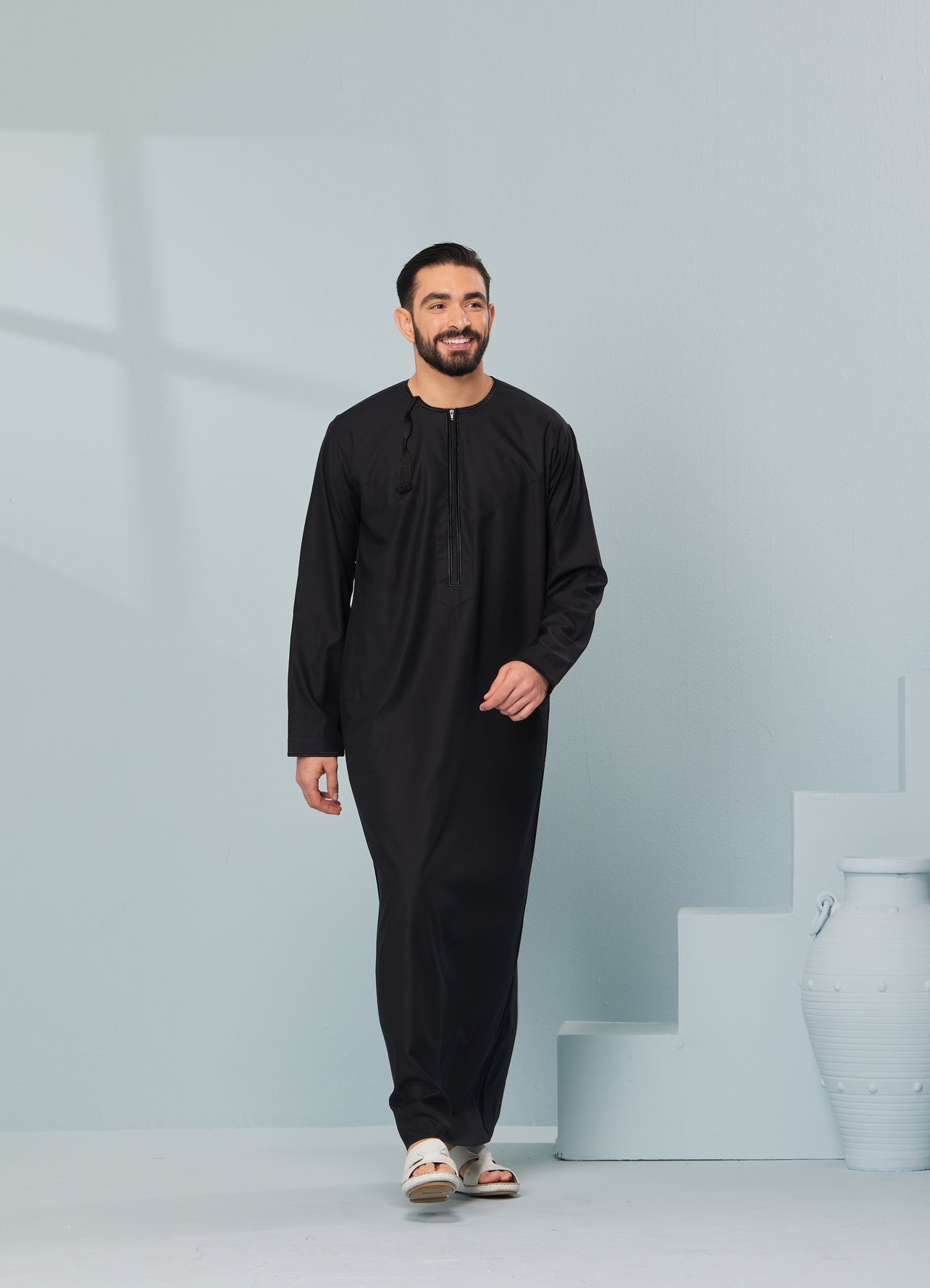 Men's Omani Style Thobe in Black with Black Tassel