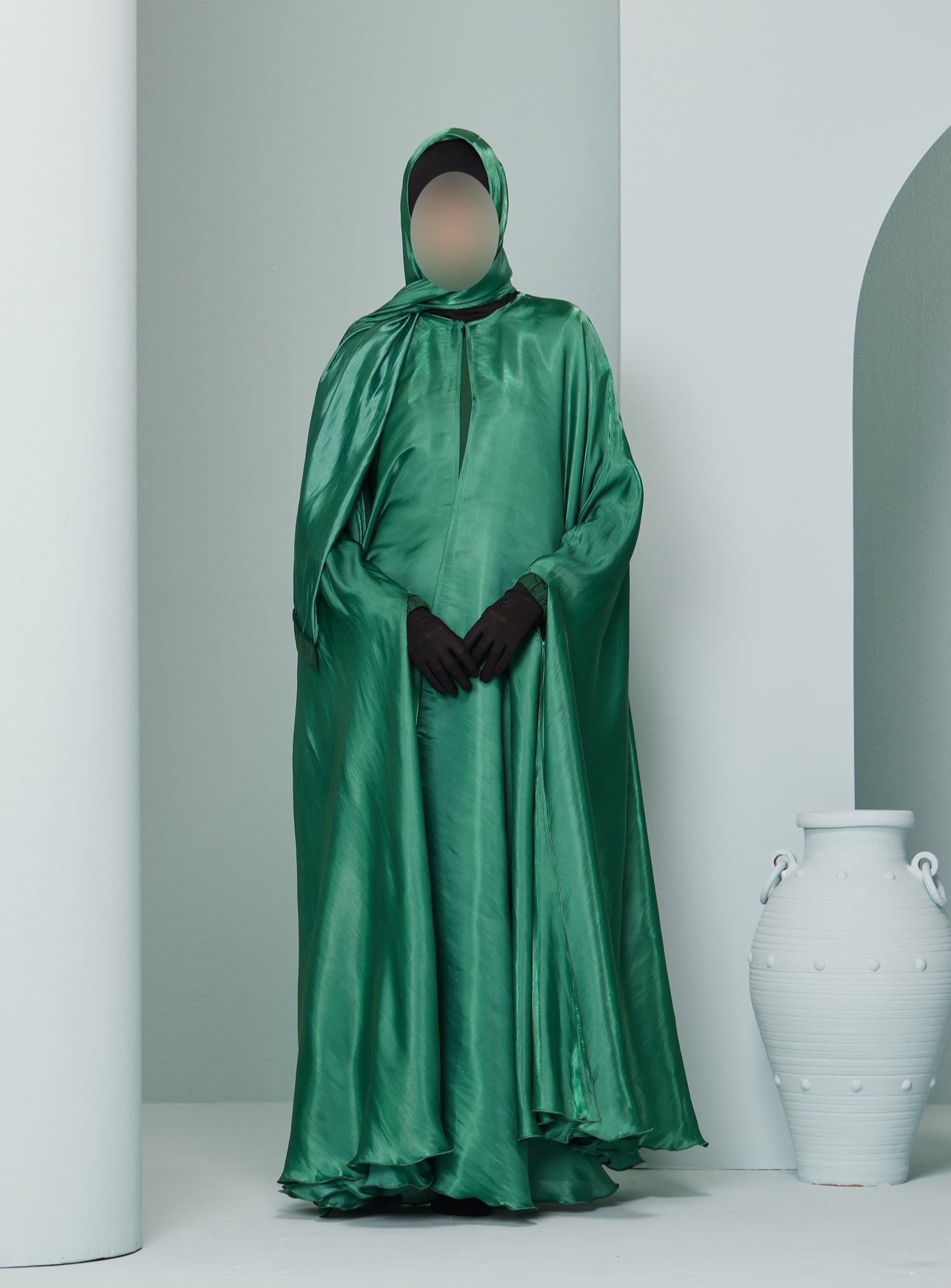 Women's Luxury Kaftan Style Abaya Set with scarf in Emerald