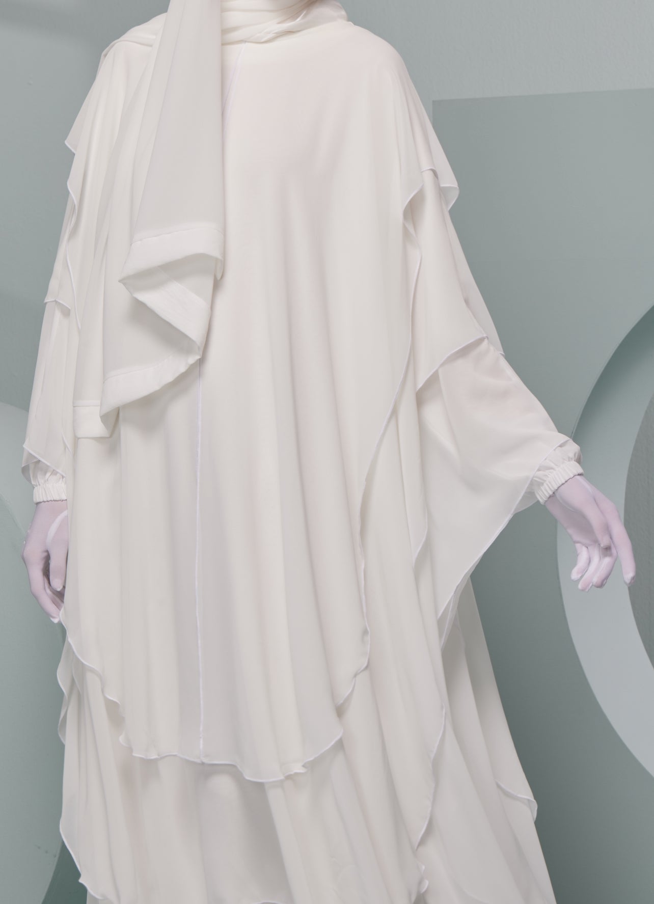 Women's Farasha Style Abaya Set in White